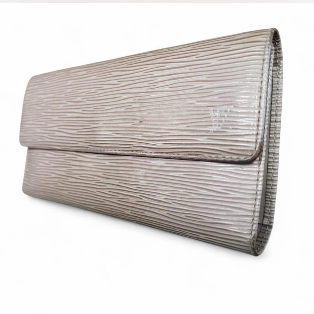 Louis Vuitton Epi leather Wallet - Picture 3 of 13